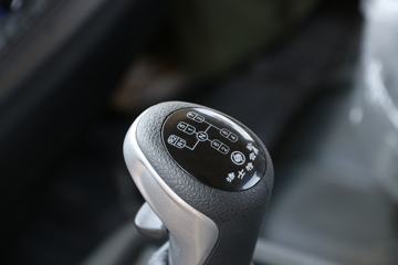 ���� ������D9 180���� 4X2 6.8�������ػ�������ͼƬ