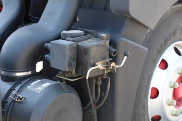 ���� ������D9 180���� 4X2 6.8�������ػ�������ͼƬ