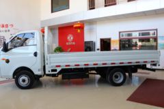 东风 小霸王W17 1.5L 113马力 3.6米单排栏板小卡(国六)(DFA1030S60Q6)