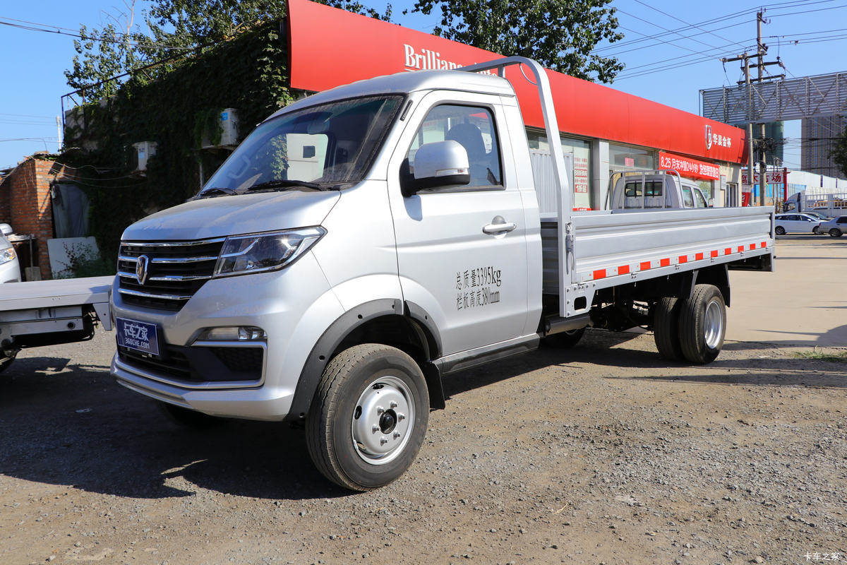 金杯 T50 2018款 创业型 1.5L 109马力 汽油 3.6米单排栏板微卡