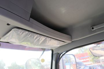 ���� ����Q5 220���� 6X2 6.8�������ػ���ͼƬ