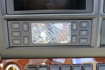 ���� ����Q5 220���� 6X2 6.8�������ػ���ͼƬ