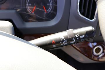 ���� ����Q5 220���� 6X2 6.8�������ػ���ͼƬ