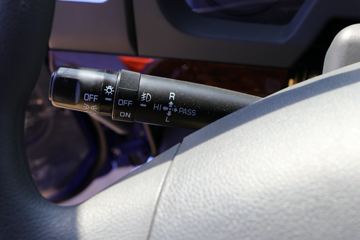 ���� ����Q5 220���� 6X2 6.8�������ػ���ͼƬ