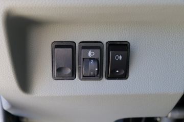 ���� ����Q5 220���� 6X2 6.8�������ػ���ͼƬ