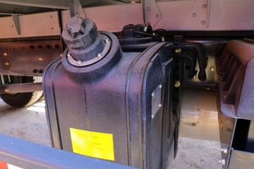 ���� ����Q5 220���� 6X2 6.8�������ػ���ͼƬ