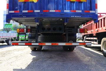 ���� ����Q5 220���� 6X2 6.8�������ػ���ͼƬ