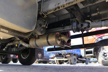 ���� ����Q5 220���� 6X2 6.8�������ػ���ͼƬ