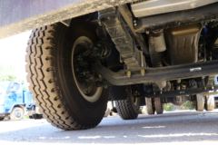 福田 瑞沃Q5 220马力 6X2 6.8米栏板载货车(BJ1255VNPHE-FD)