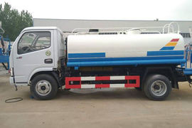 东风多利卡底盘&nbsp;洒水车/喷洒车外观图片