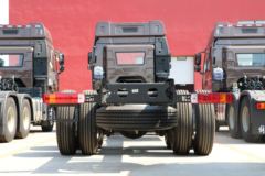 一汽解放 新J6P重卡 寒区版 460马力 8X4 9.5米栏板载货车(CA1310P66K24L7T4E5)