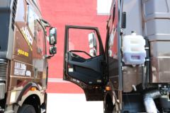 一汽解放 新J6P重卡 寒区版 460马力 8X4 9.5米栏板载货车(CA1310P66K24L7T4E5)