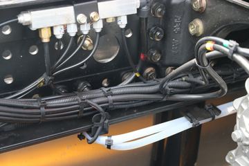 ʨC6ؿ 560 6X4ǣ(߶)()(CQ4257HK13334)ͼƬ