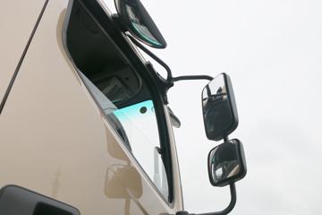 ���� �����Ʒ� 210���� 6.8���Ű���ʽ�ػ���ͼƬ