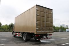 福田 奥铃大黄蜂 210马力 6.8米排半厢式载货车(BJ5186XXY-A1)