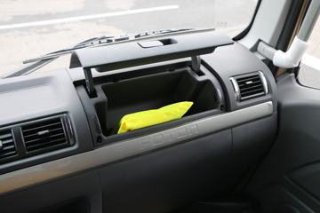 ���� �����Ʒ� 210���� 6.8���Ű���ʽ�ػ���ͼƬ