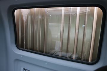 ���� �����Ʒ� 210���� 6.8���Ű���ʽ�ػ���ͼƬ