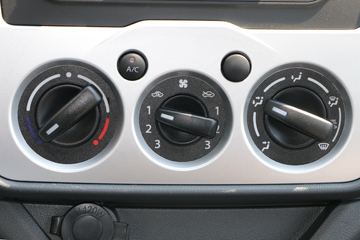 �������� �ǿ�Lϵ ��׼�� 1.5L 112���� ���� 2.66��˫������΢��(SC1032SAAA5)ͼƬ