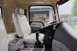 一汽凌河&nbsp;自卸车驾驶室                                               图片