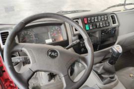 一汽凌河&nbsp;自卸车驾驶室                                               图片