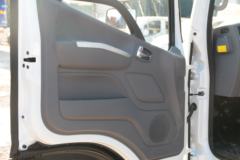 福田 奥铃新捷运 轻量化版 156马力 4.18米单排仓栅式轻卡(BJ5048CCY-A1)