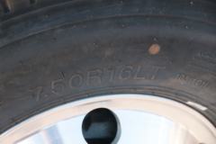 福田 奥铃新捷运 轻量化版 156马力 4.18米单排仓栅式轻卡(BJ5048CCY-A1)