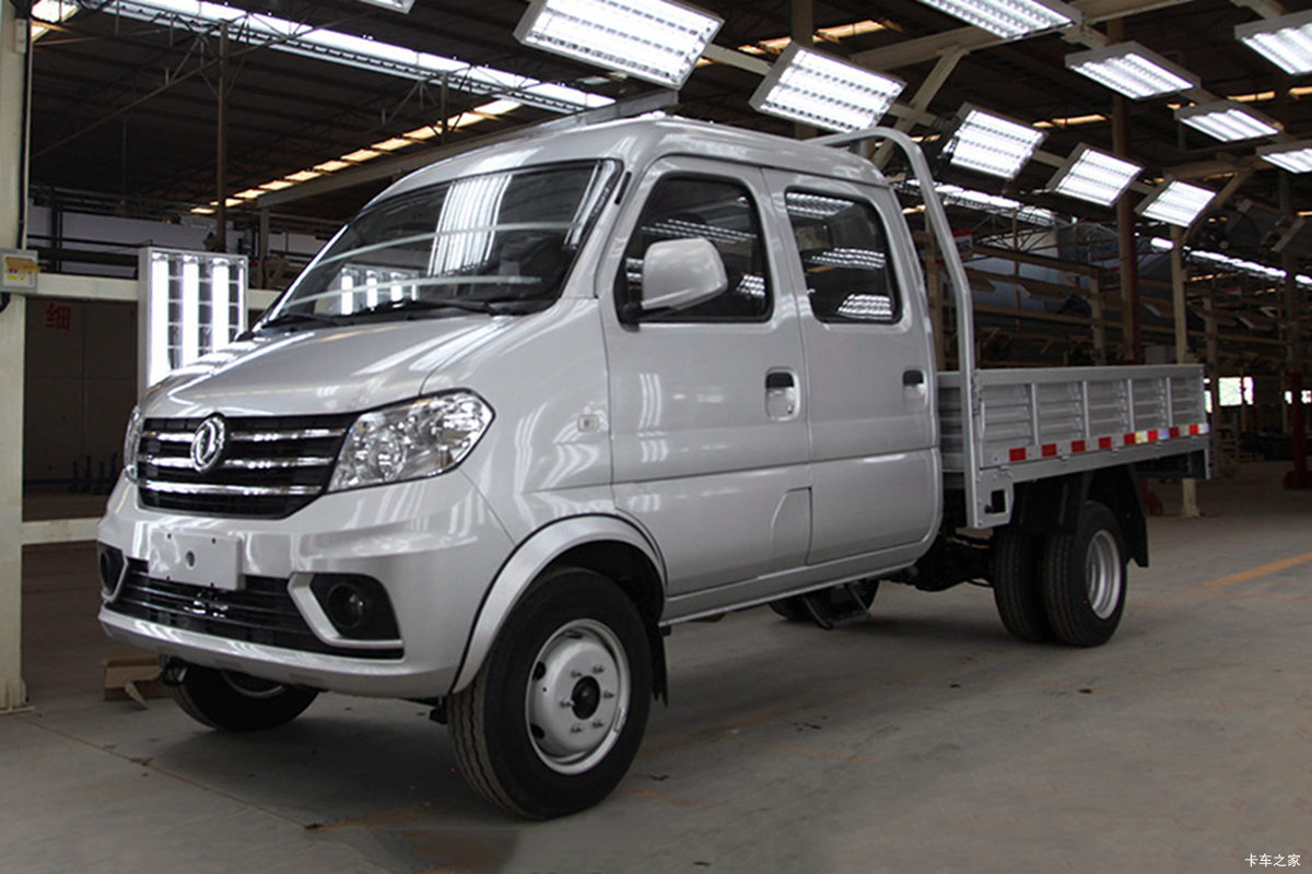 东风小康 D52 2018款 基本型 1.2L 88马力 汽油 2.6米双排栏板微卡(后单轮)