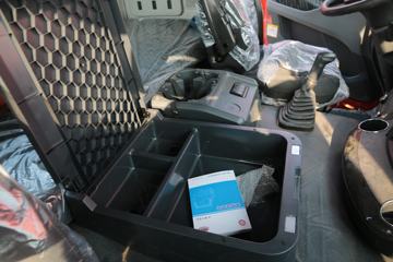 һ����� ��J6P�ؿ� �ʻݰ�2.0 460���� 6X4ǣ����(CA4250P66K24T1A1E5)ͼƬ