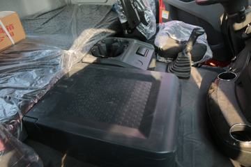 һ����� ��J6P�ؿ� �ʻݰ�2.0 460���� 6X4ǣ����(CA4250P66K24T1A1E5)ͼƬ