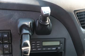 һ����� ��J6P�ؿ� �ʻݰ�2.0 460���� 6X4ǣ����(CA4250P66K24T1A1E5)ͼƬ