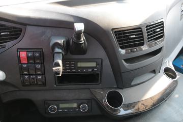 һ����� ��J6P�ؿ� �ʻݰ�2.0 460���� 6X4ǣ����(CA4250P66K24T1A1E5)ͼƬ