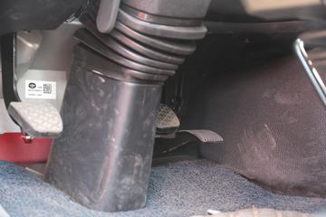 һ����� ��J6P�ؿ� �ʻݰ�2.0 460���� 6X4ǣ����(CA4250P66K24T1A1E5)ͼƬ