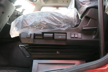 һ����� ��J6P�ؿ� �ʻݰ�2.0 460���� 6X4ǣ����(CA4250P66K24T1A1E5)ͼƬ