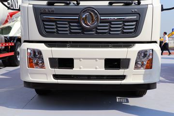 东风底盘&nbsp;泵车外观                                                图片