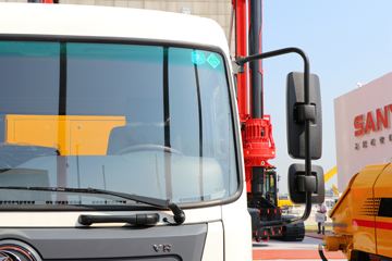 东风底盘&nbsp;泵车外观                                                图片