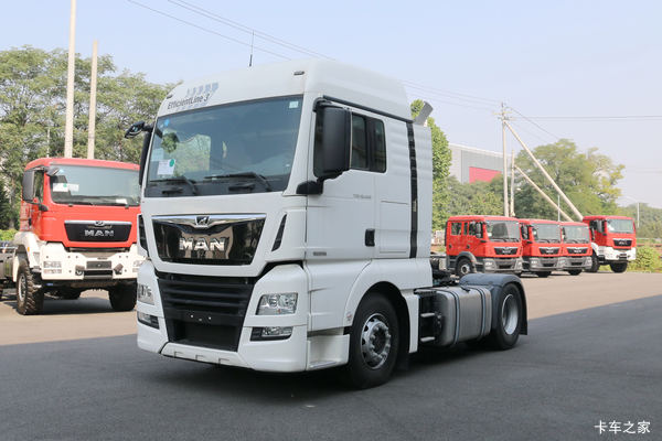 曼(MAN) TGX系列重卡 460马力 4X2 AMT自动挡牵引车(TGX18.460)