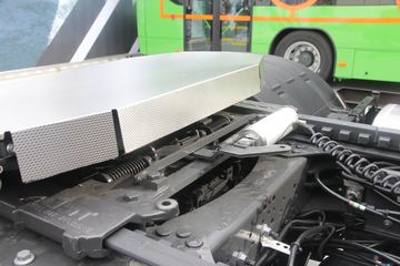 �ֶ��� FH16�ؿ� 750���� 4X2 �Զ���ǣ����ͼƬ