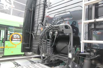 �ֶ��� FH16�ؿ� 750���� 4X2 �Զ���ǣ����ͼƬ