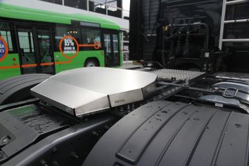 �ֶ��� FH16�ؿ� 750���� 4X2 �Զ���ǣ����ͼƬ