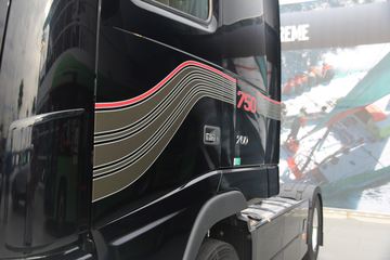 �ֶ��� FH16�ؿ� 750���� 4X2 �Զ���ǣ����ͼƬ