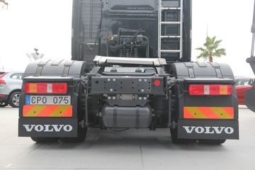 �ֶ��� FH16�ؿ� 750���� 4X2 �Զ���ǣ����ͼƬ