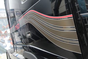 �ֶ��� FH16�ؿ� 750���� 4X2 �Զ���ǣ����ͼƬ