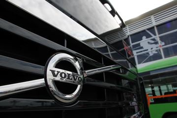 �ֶ��� FH16�ؿ� 750���� 4X2 �Զ���ǣ����ͼƬ