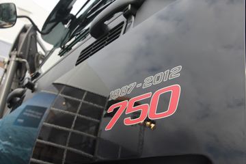 �ֶ��� FH16�ؿ� 750���� 4X2 �Զ���ǣ����ͼƬ