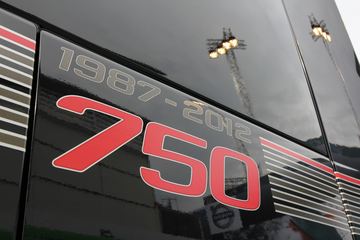 �ֶ��� FH16�ؿ� 750���� 4X2 �Զ���ǣ����ͼƬ