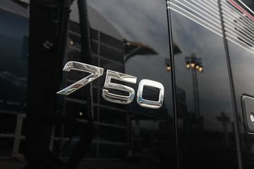 �ֶ��� FH16�ؿ� 750���� 4X2 �Զ���ǣ����ͼƬ