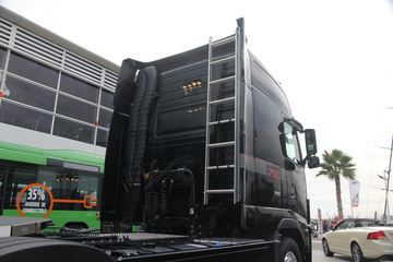 �ֶ��� FH16�ؿ� 750���� 4X2 �Զ���ǣ����ͼƬ