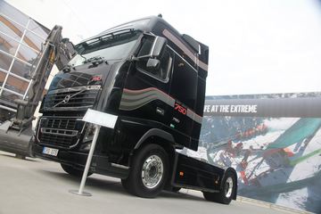 �ֶ��� FH16�ؿ� 750���� 4X2 �Զ���ǣ����ͼƬ