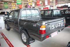 庆铃 TF系列 2.8L柴油 四驱 双排皮卡