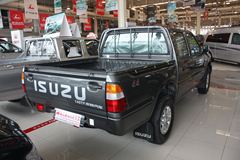 庆铃 TF系列 2.8L柴油 四驱 双排皮卡